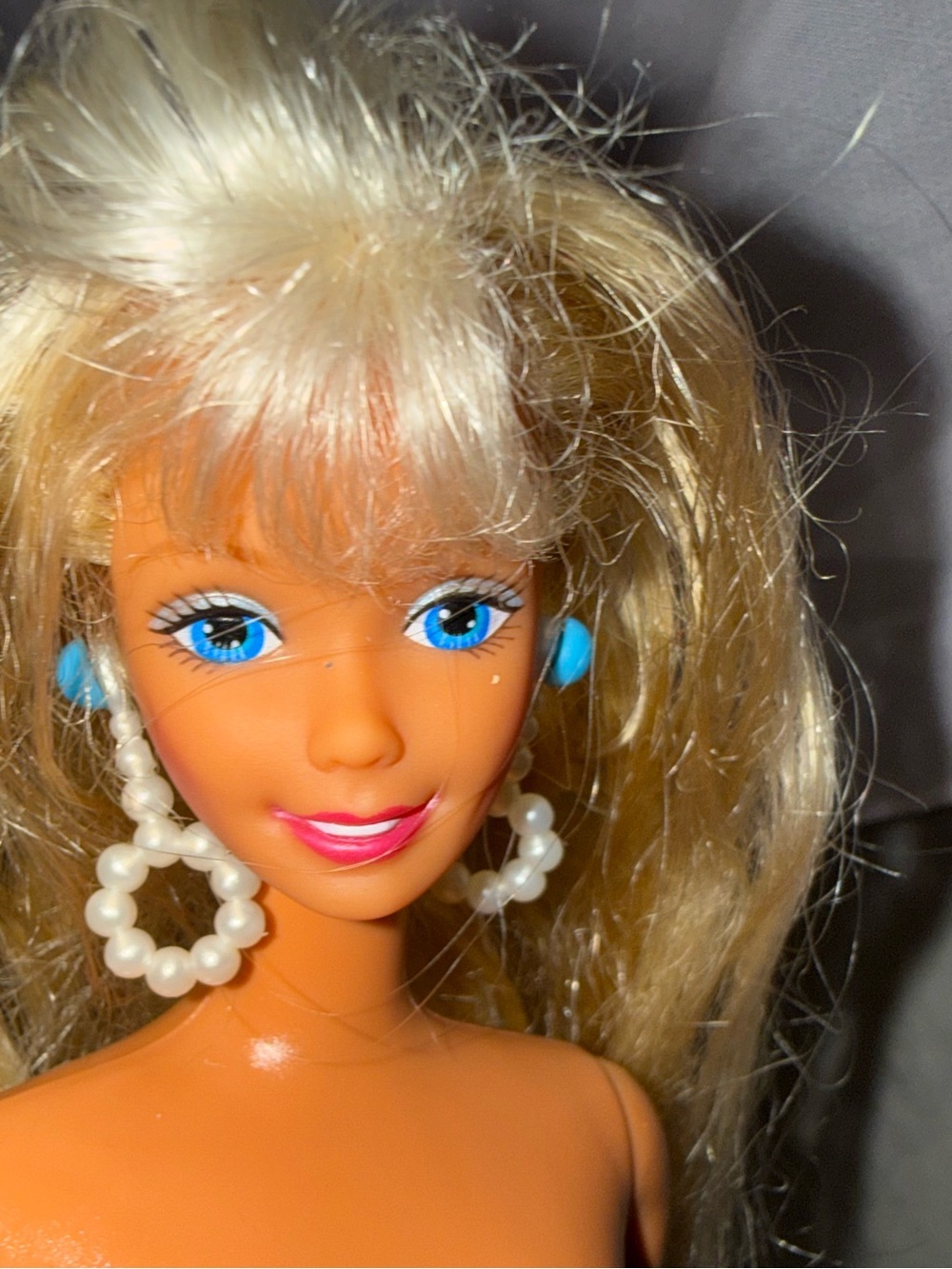 Barbie Mattel long blonde crimp hair big pearl earrings bendable legs